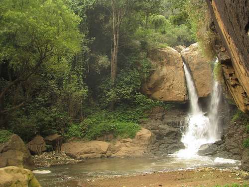 Pykara lakeand waterfall